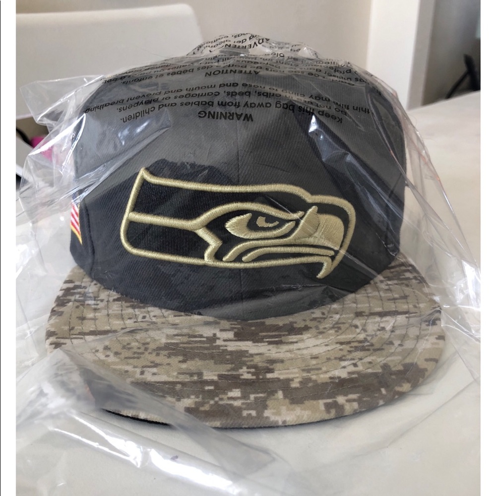 Seahawks Salute to Service Hat
